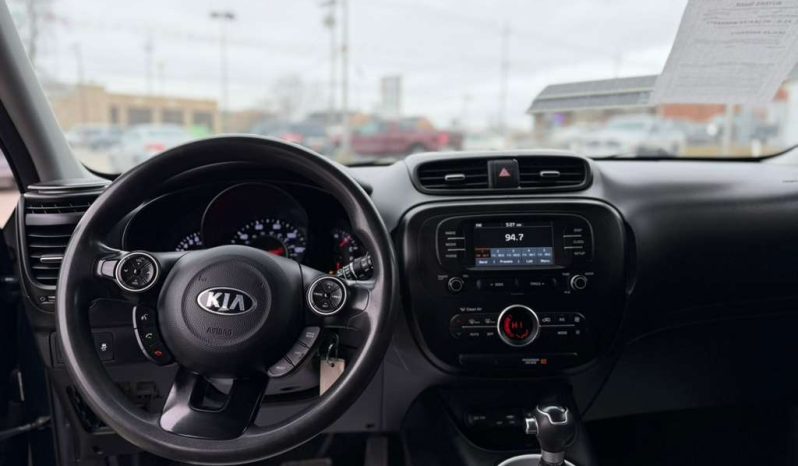 
								2017 Kia Soul full									
